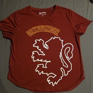 Warner Bros Red Short Sleeve Tee with Lion Graphic